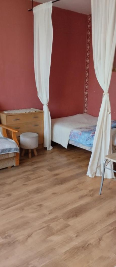 Z Baldachimem I Pieknym Widokiem Olsztyna Apartment *